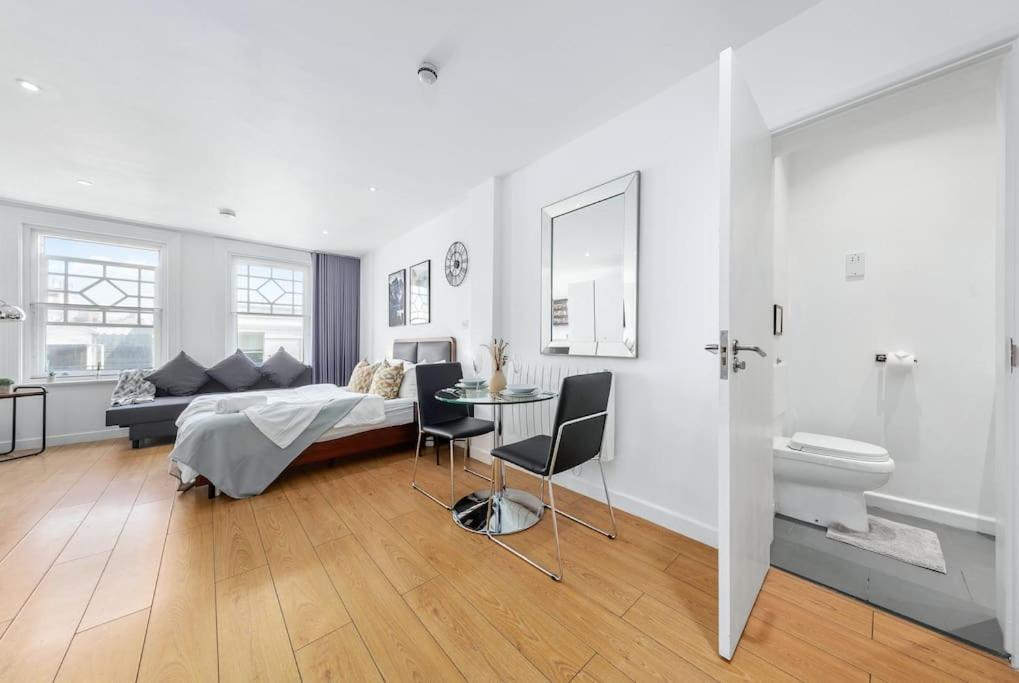 Piccadilly St James Soho 1 Bedroom Sleep 7 Vr10 * London