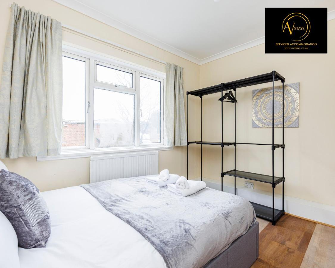 2 Bedroom House By Av Stays Short Lets Croydon With Free Wi-fi Semesterbostad