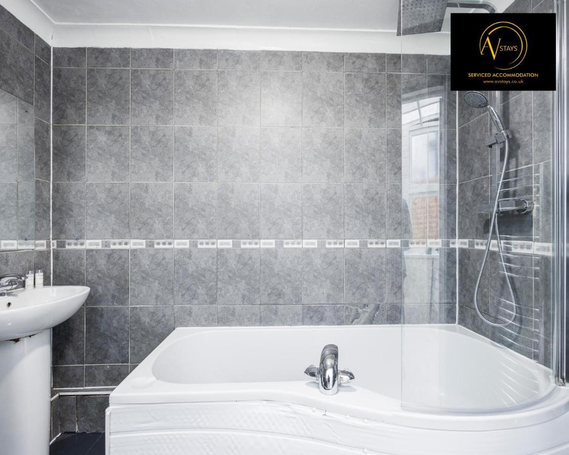 2 Bedroom House By Av Stays Short Lets Croydon With Free Wi-fi Semesterbostad London