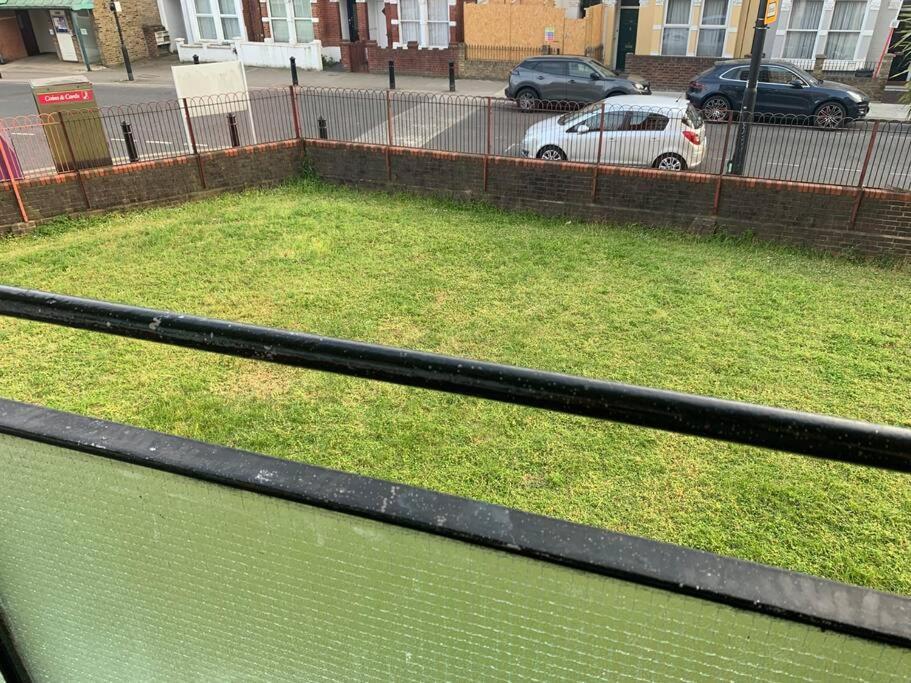 Entire 2 Bedroom Apartment