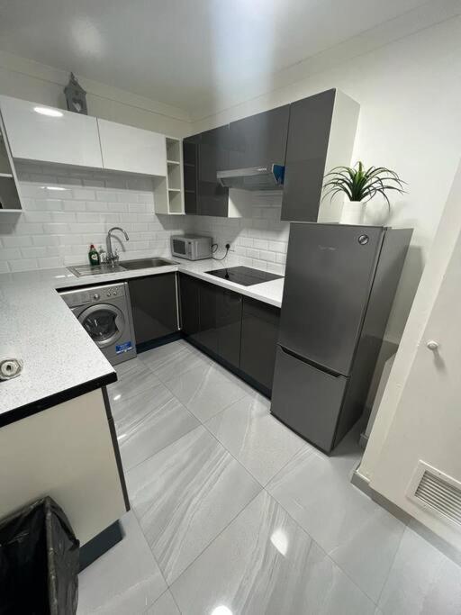 Appartamento Stylish And Modern By Hyde Park Londra