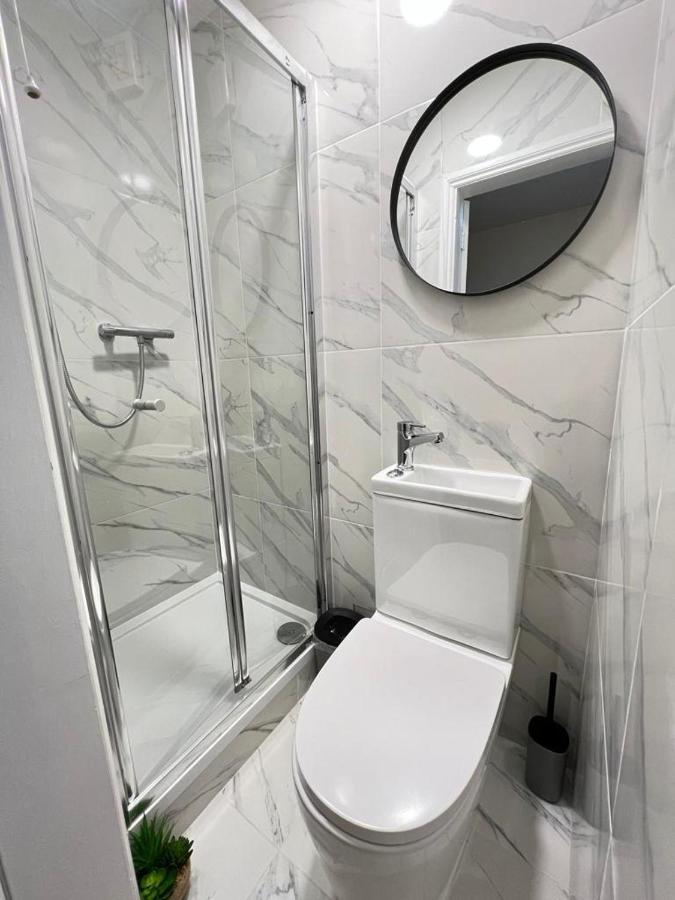 Lejlighed Three Bedrooms Three Bathrooms Sweet Flat London
