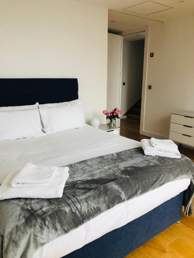 Luxury 2 Bedroom 20 Min From * Londen