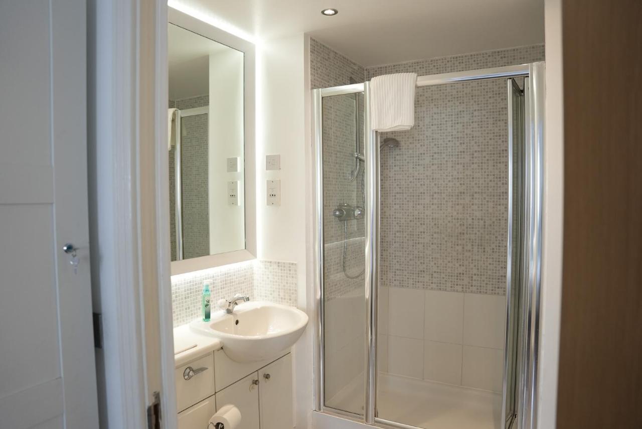 2 Bed River View Greenwich Londra