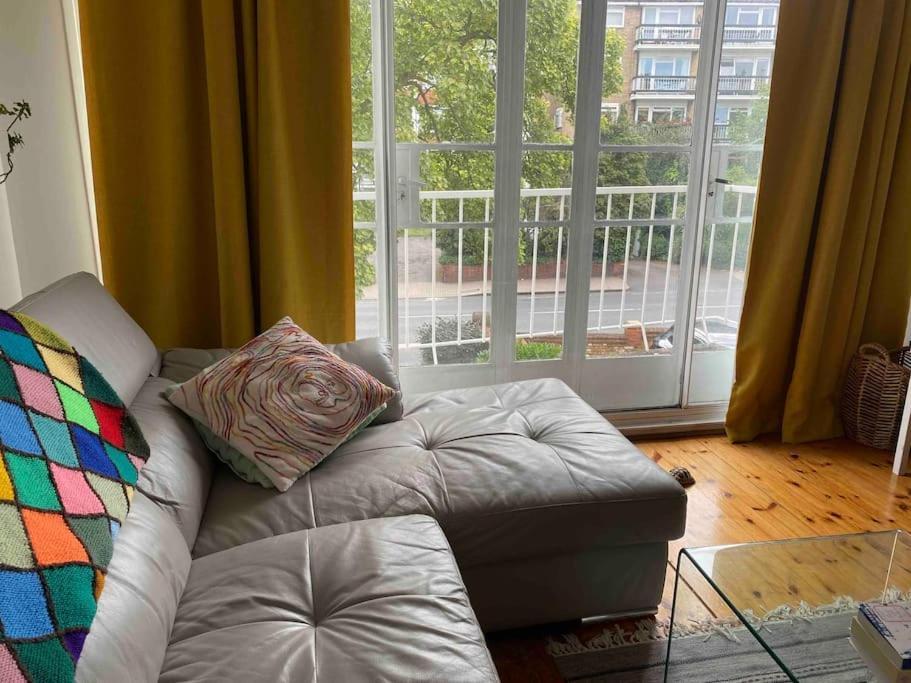 Leilighet A Spacious, Comfortable For 4 Ppl In London, Zone 2 *
