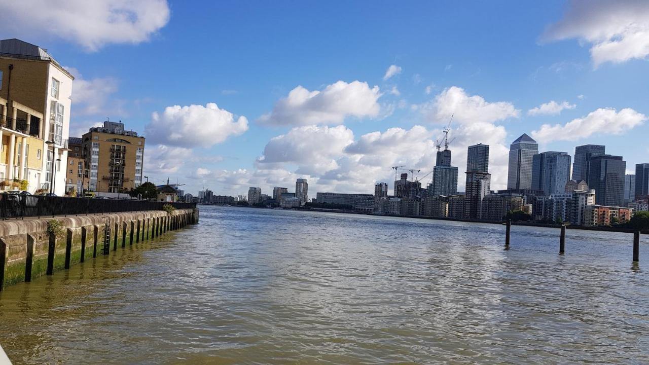 Two Stunning Bedrooms & Private Balcony & River View