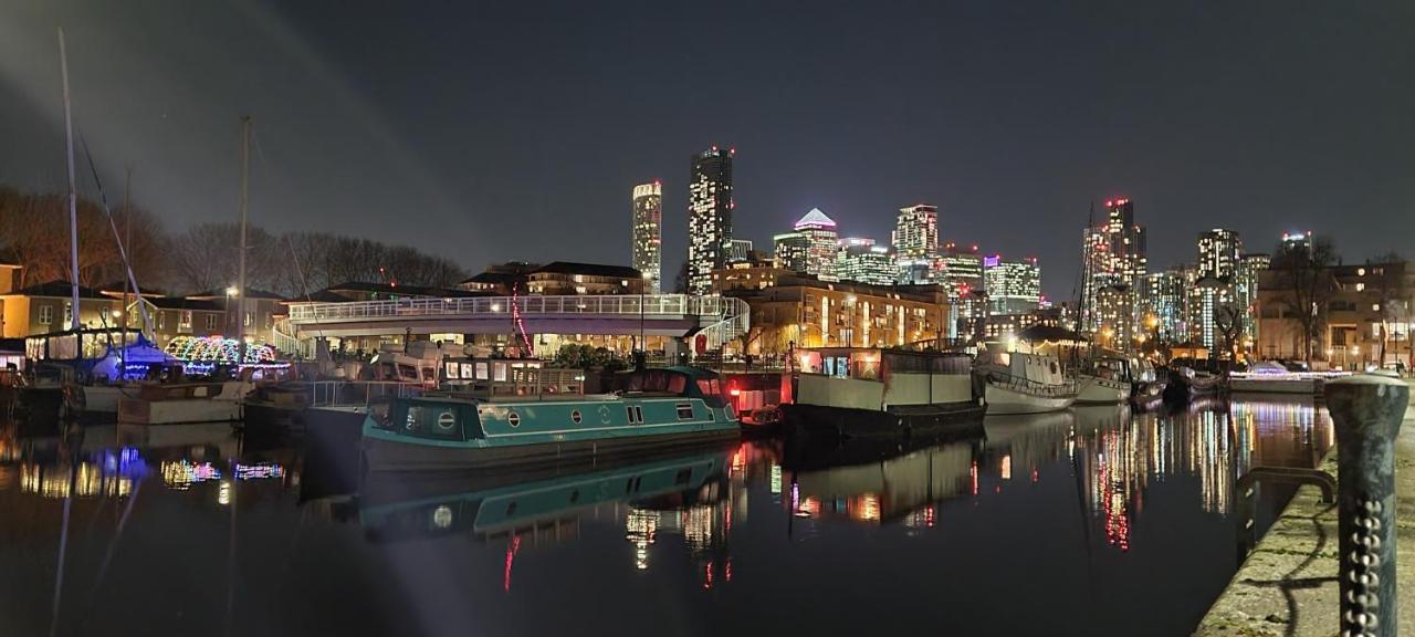 Accommodatie bij particulieren Two Stunning Bedrooms & Private Balcony & River View Londen