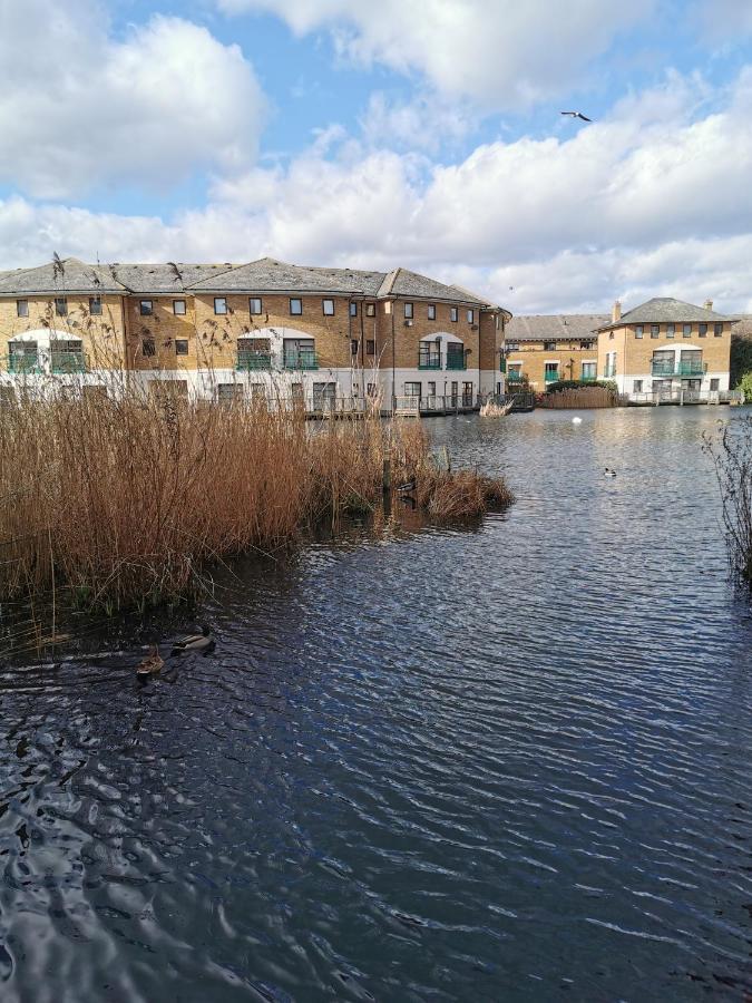 Two Stunning Bedrooms & Private Balcony & River View Accommodatie bij particulieren *