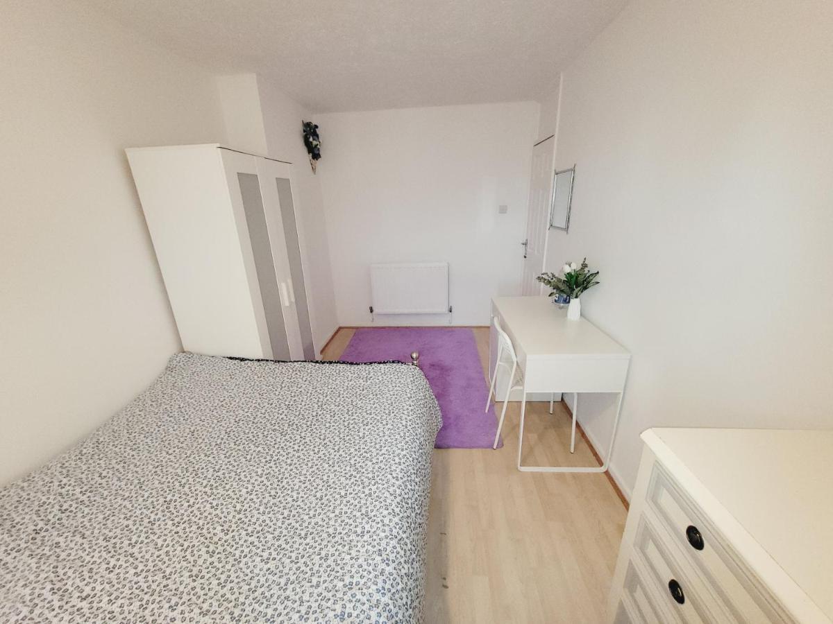Accommodatie bij particulieren Excellent Big Double Cheap Price Around Londen