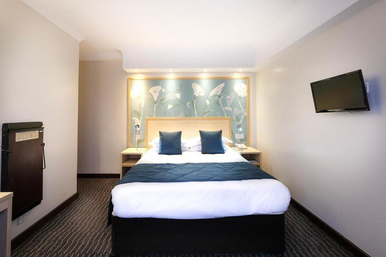 Hotel Bedford