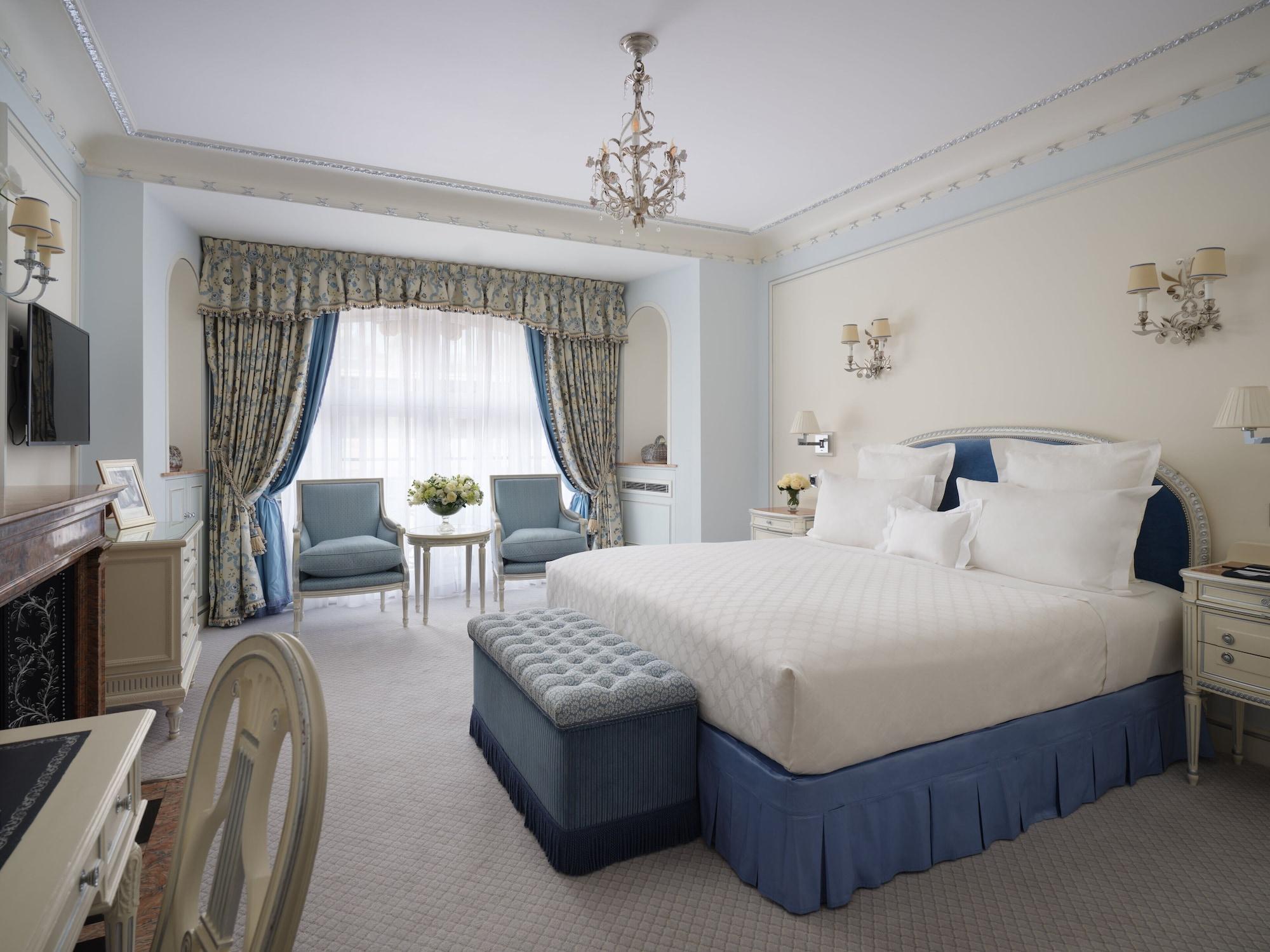 The Ritz Hotel 5*
