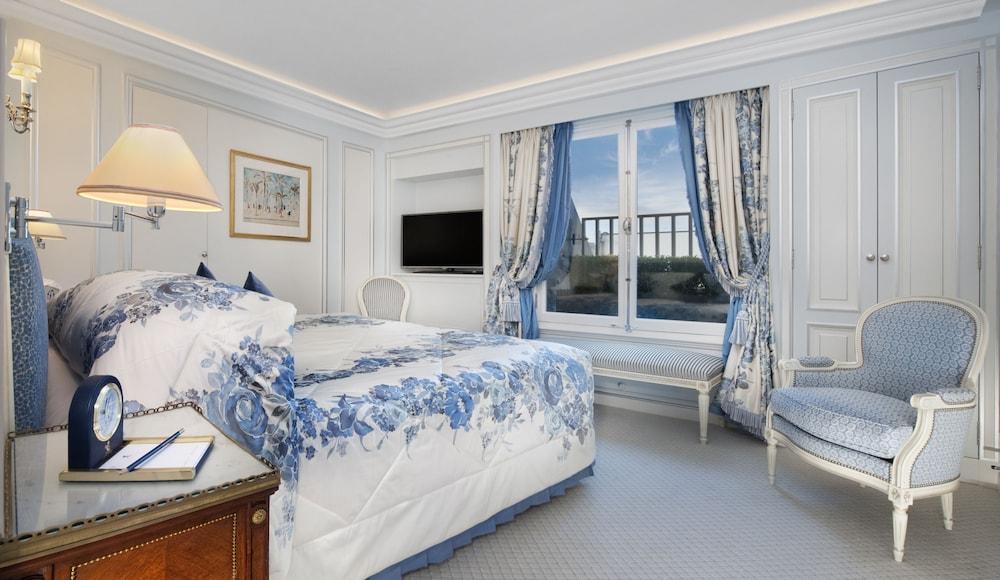 The Ritz Hotel London