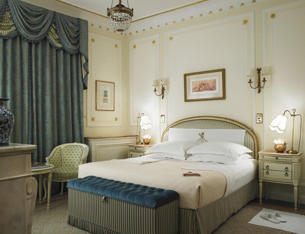 The Ritz Hotel 5*