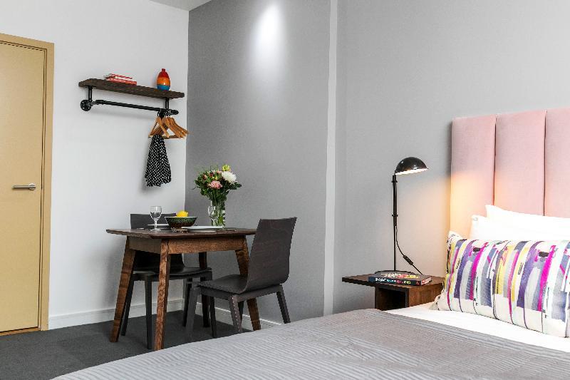 Aparthotel Native Hyde Park 4*