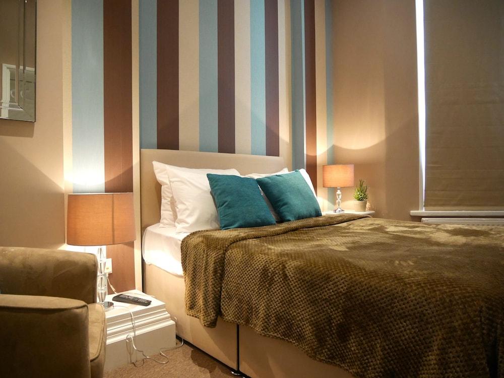 Hotel Ravna Gora Londra