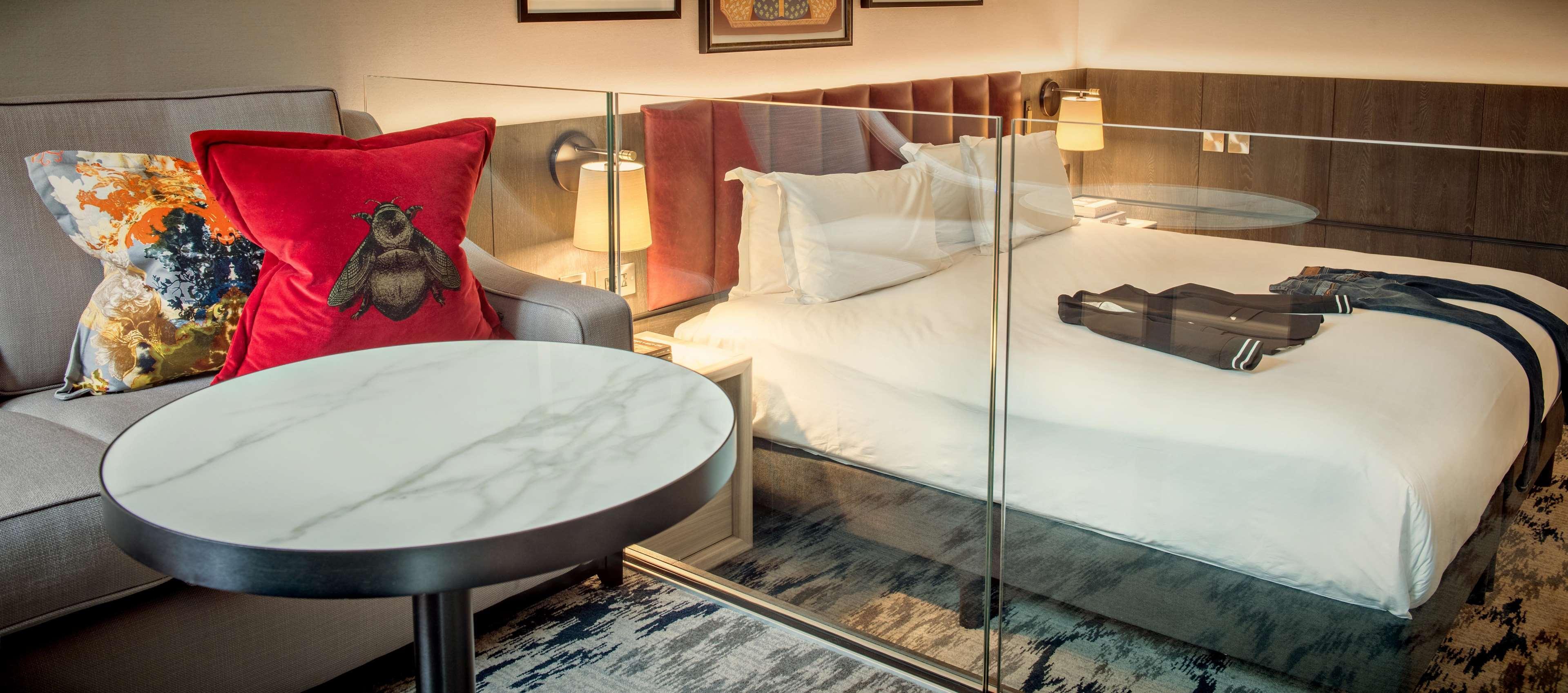 The Trafalgar St. James, Curio Collection By Hilton Hotell 5*