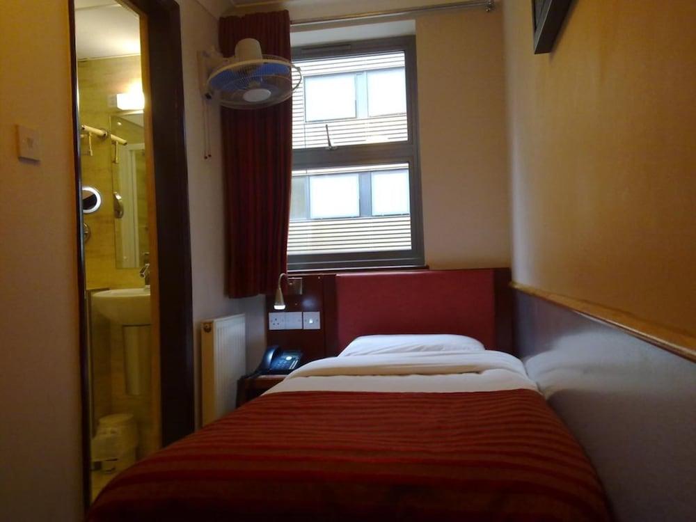 Eurotraveller Hotel- Express 3*