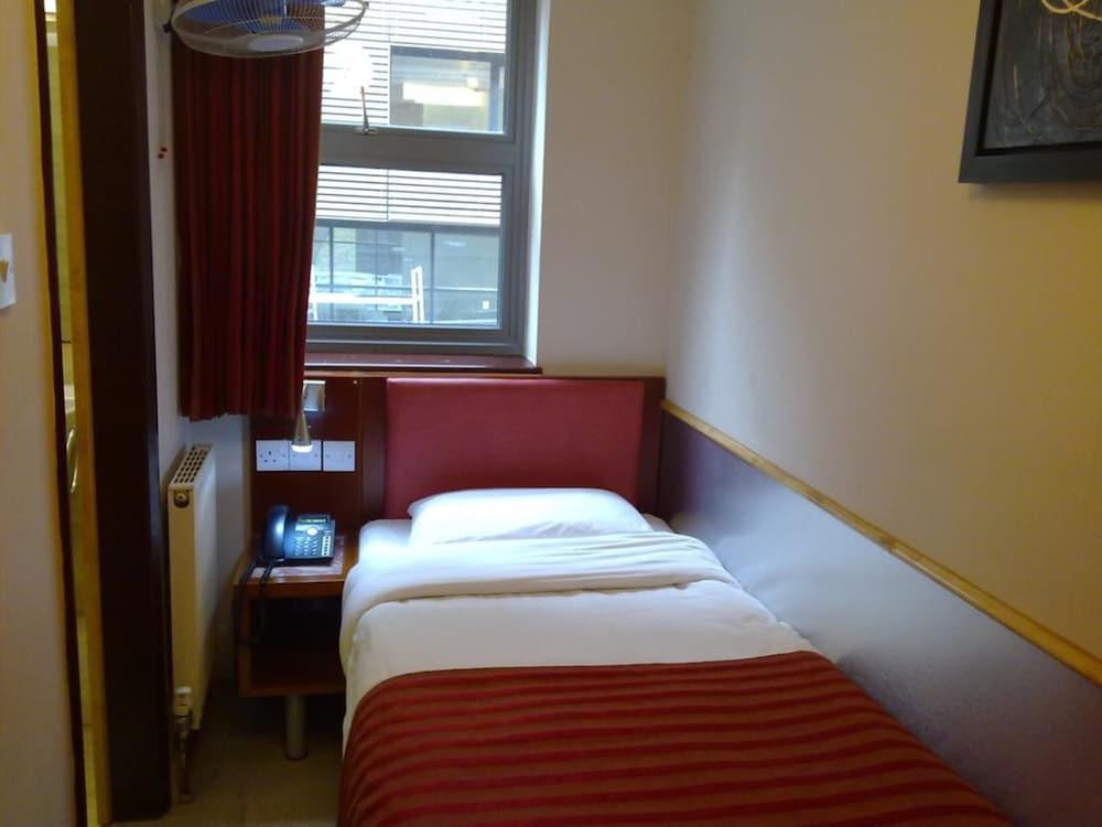 Hotel Eurotraveller Hotel- Express 3*