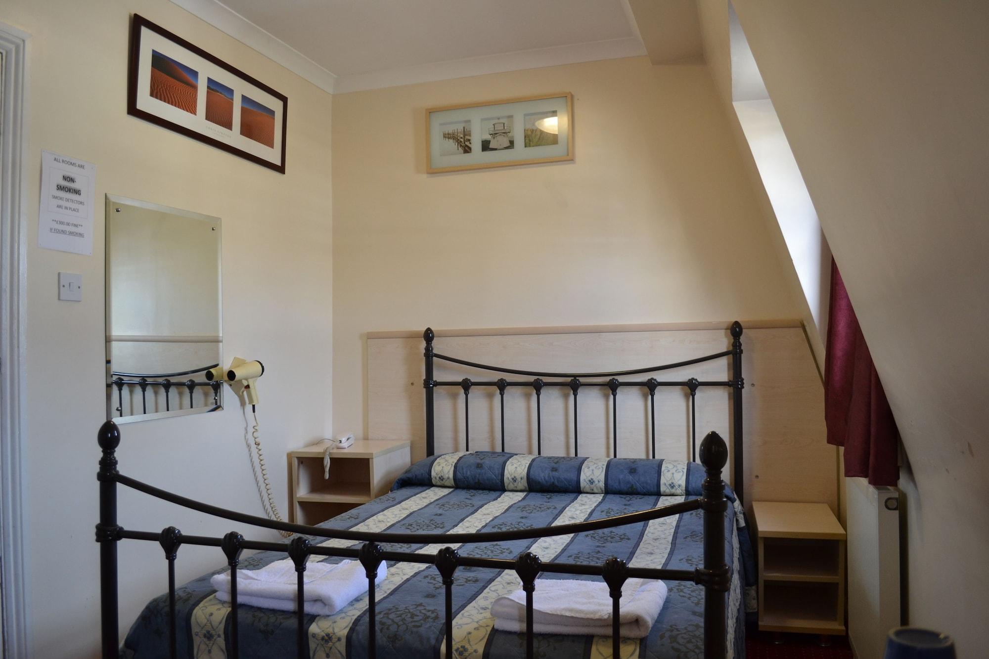 The House On Warwick Hotel