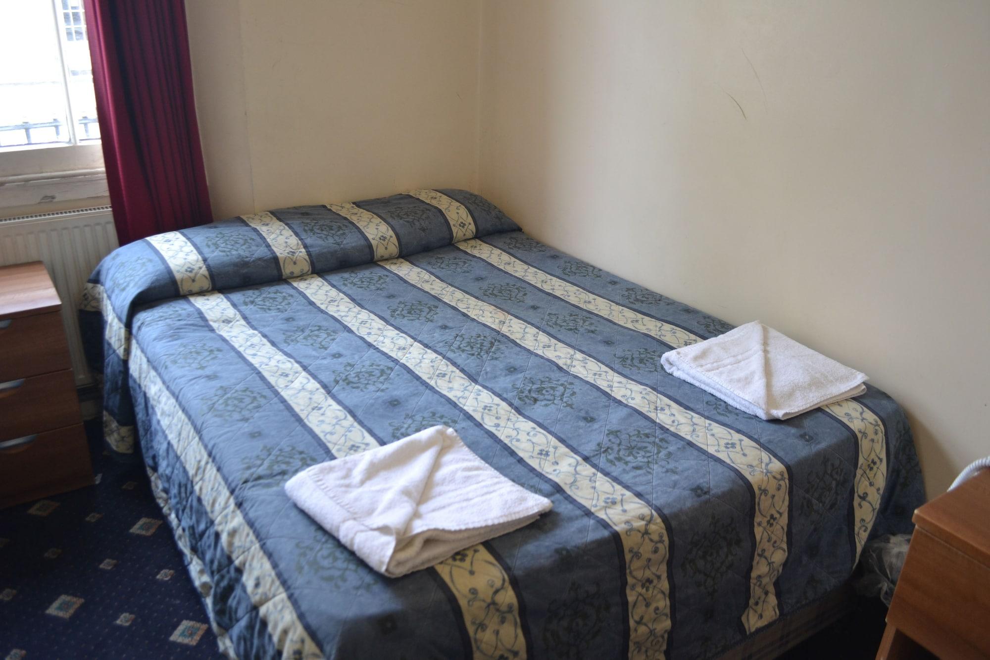 Hotel The House On Warwick 4*