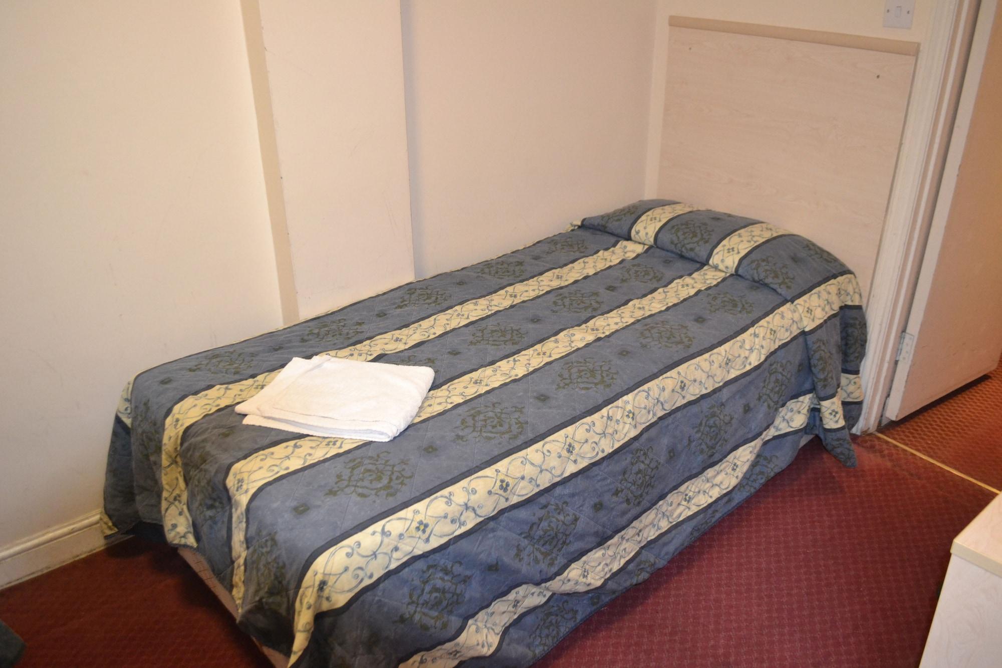 The House On Warwick 4* London