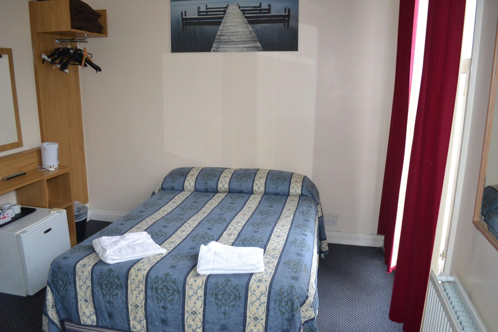 The House On Warwick Hotel 4*