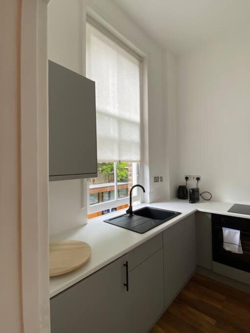 Appartamento Stylish For 3 Near Regents Park N4 Londra