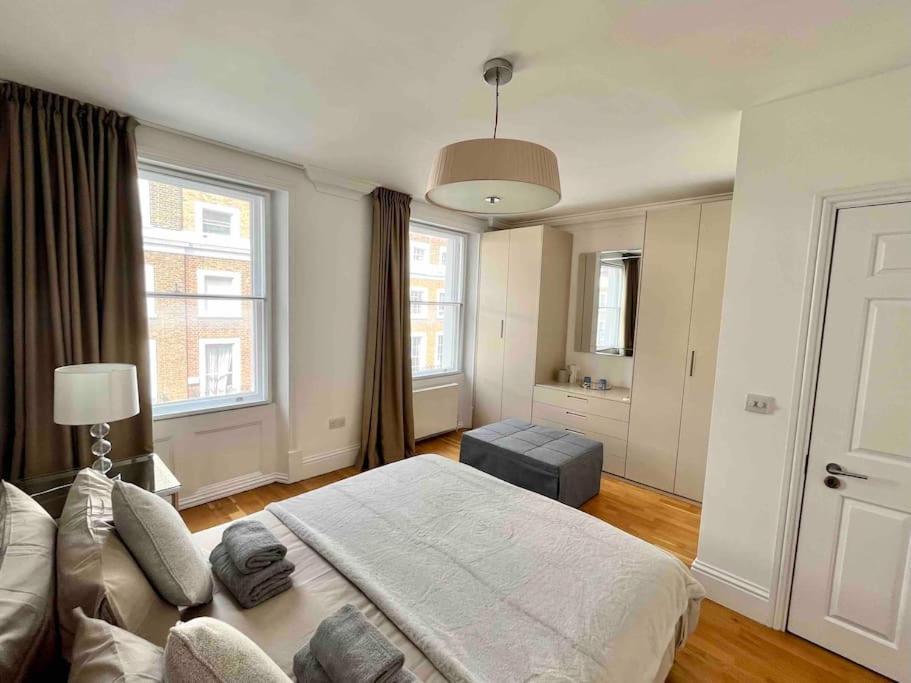 La Belle Etage By Harrods Airconditioning Apartment London