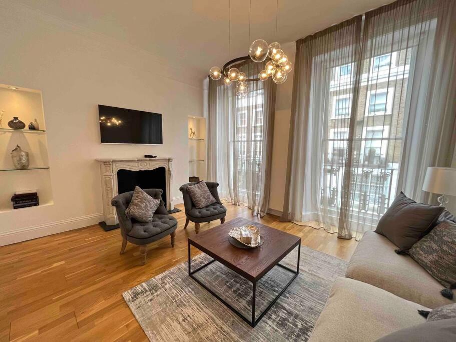 La Belle Etage By Harrods Airconditioning Apartment *