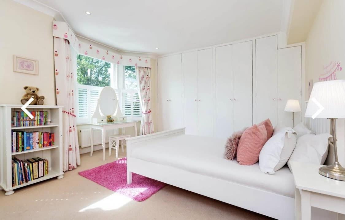 Fulham, - Stylish 5 Bedroom House London