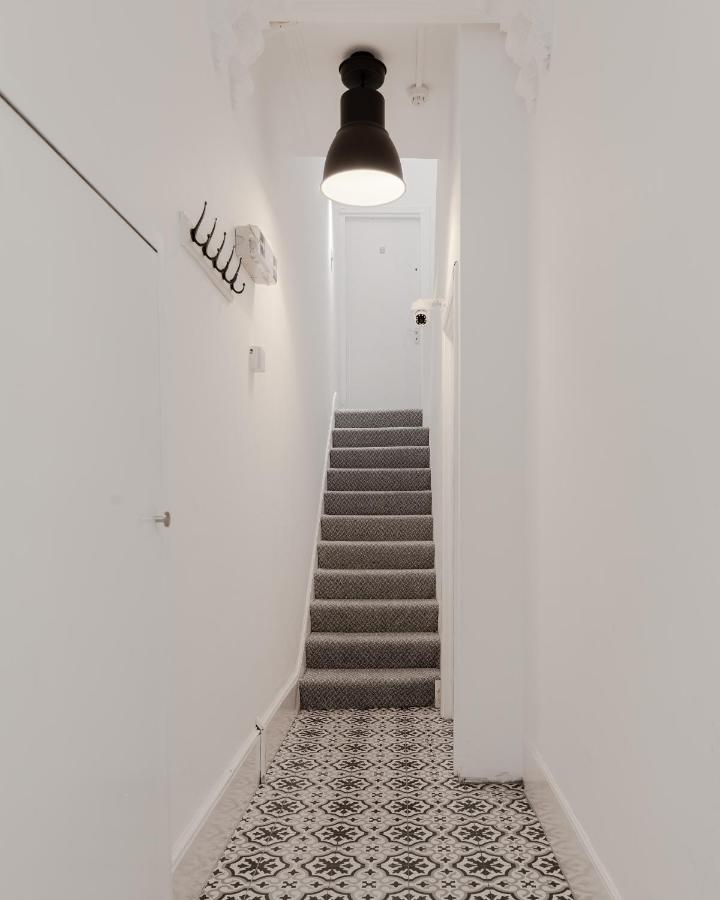 Appartement Charming 1-bed Flat In The Heart Of Primrose Hill Londen