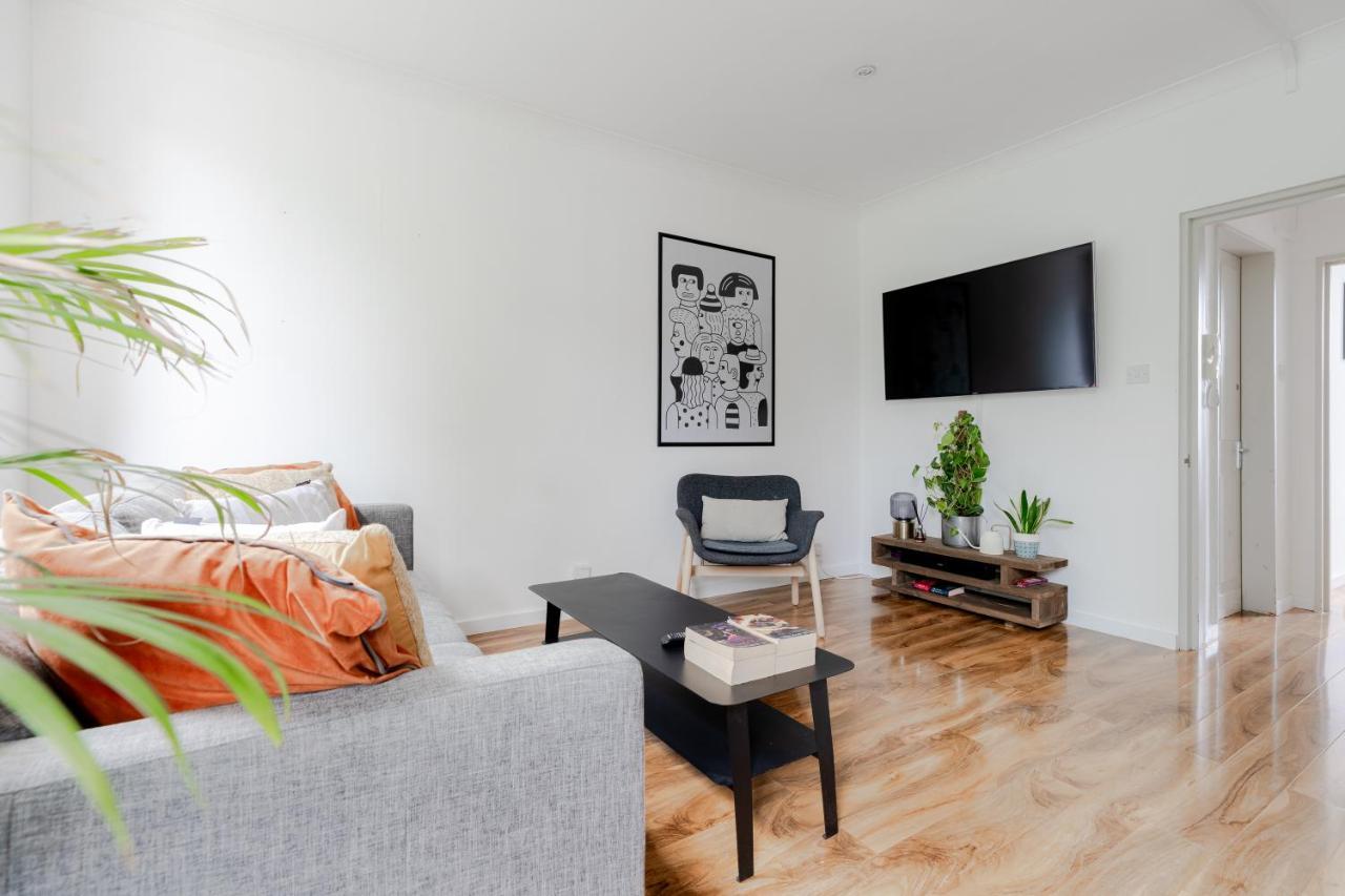 Charming 1-bed Flat In The Heart Of Primrose Hill Londen
