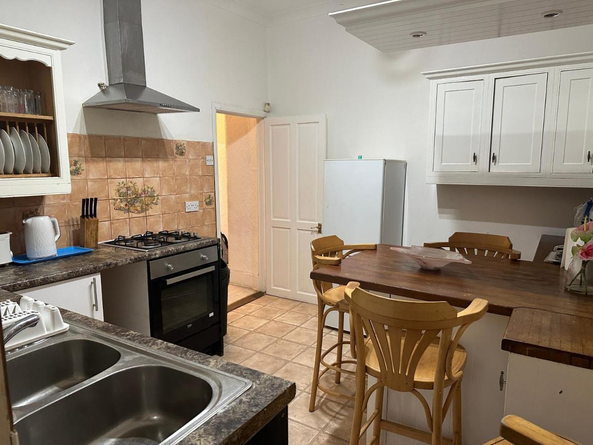 Lejlighed 4 Double Bed Family 15 Mins From Central Ldn