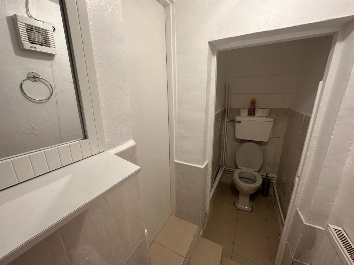 Lejlighed 4 Double Bed Family 15 Mins From Central Ldn