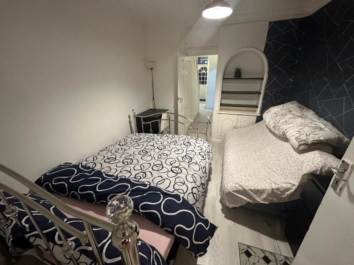 Lejlighed 4 Double Bed Family 15 Mins From Central Ldn *