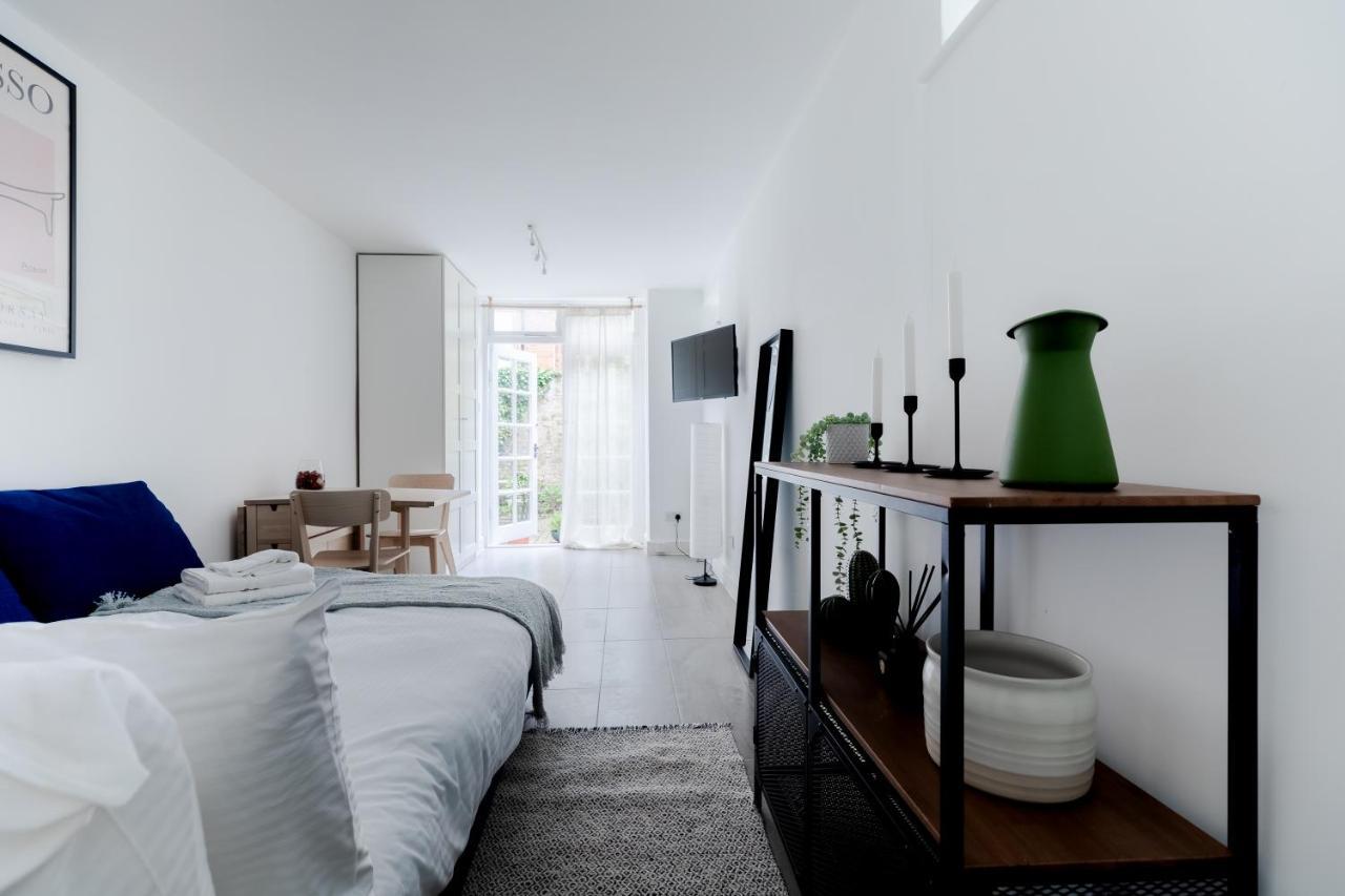 Appartamento Bright & Charming Hampstead Garden Studio Londra
