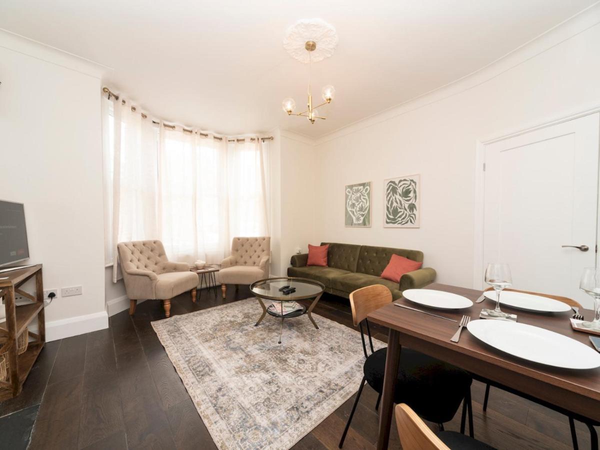 Pass The Keys Elegant Modern 2 Bed Flat Near Greenwich Park Hébergement de vacances