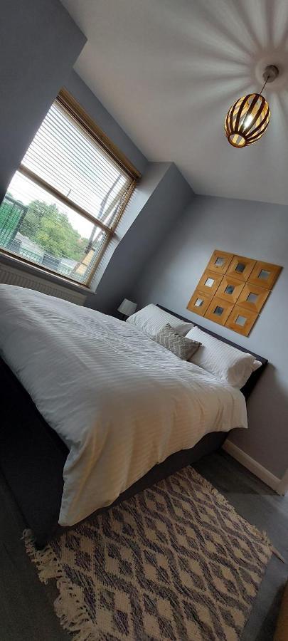 One Bedroom Flat In Finchley Road Apartment London