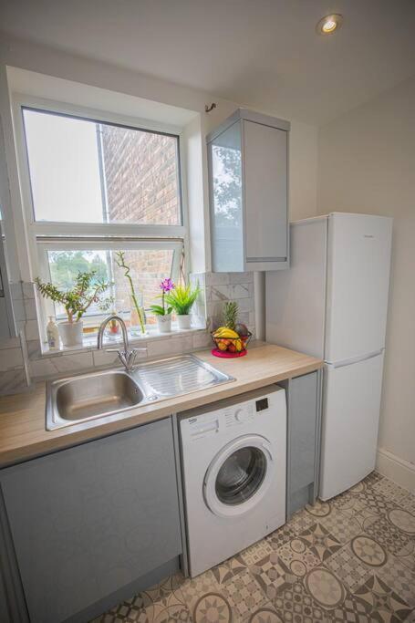 Hammersmith Apollo 1 Bedroom Londen