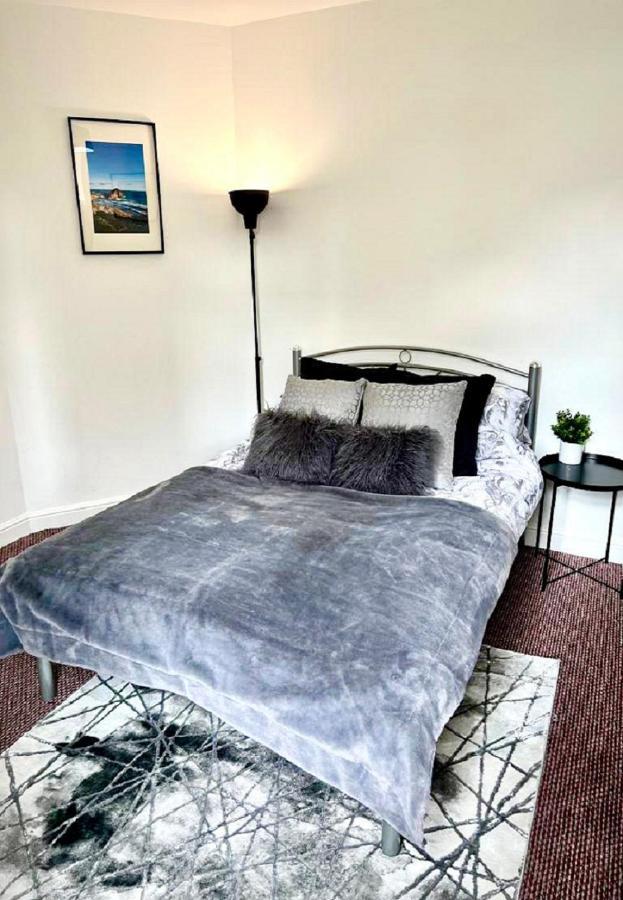 Lejlighed Entire 2-bedroom Stylish Flat, Wembley Park London