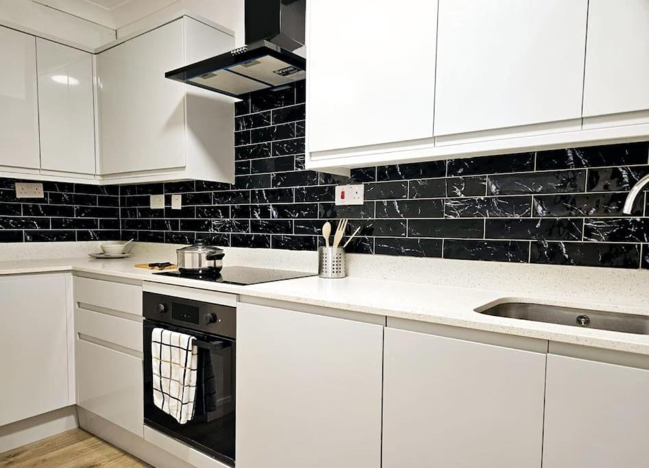 Apartment Wonderful In Wembley London