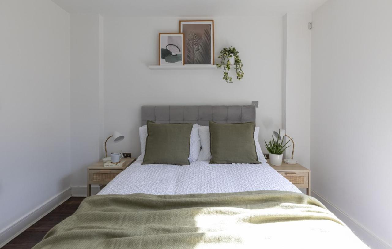 Modern Luxe Just 10 Mins From Tower Bridge! Easy Access To Tube And Bus Appartement *