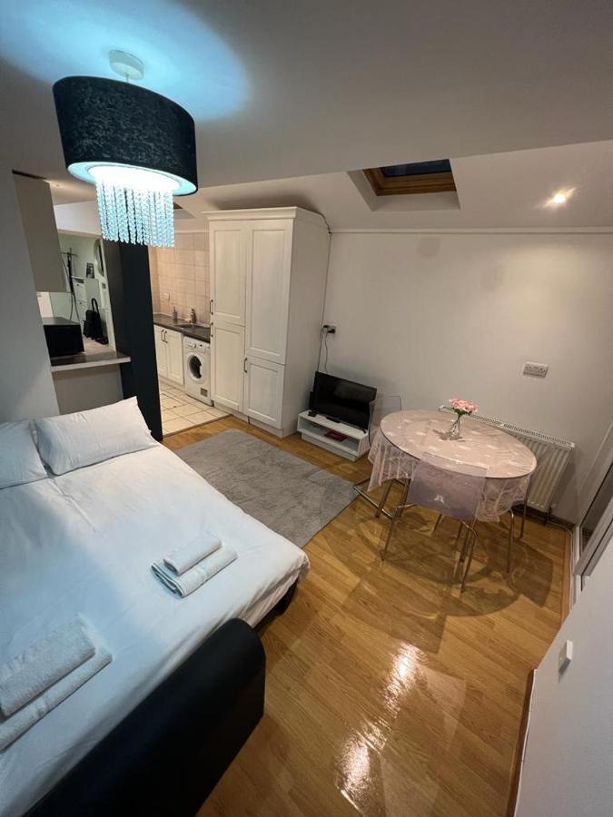 Lovely Flat In Camden Apartment *