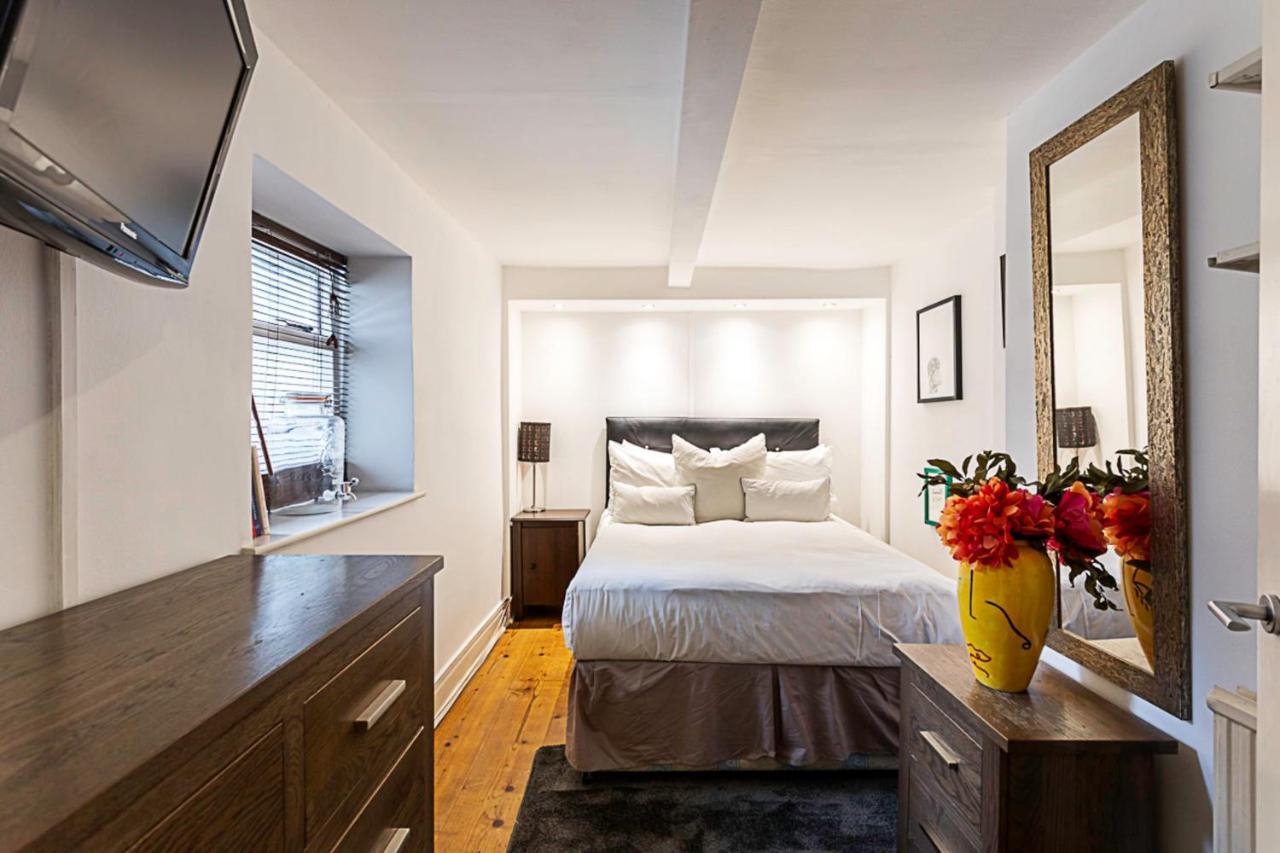 Appartement Style Three Bedroom House Londen