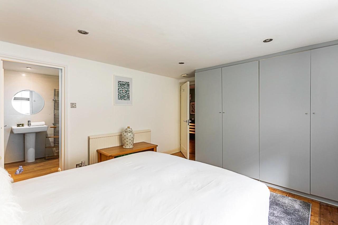 Appartement Style Three Bedroom House