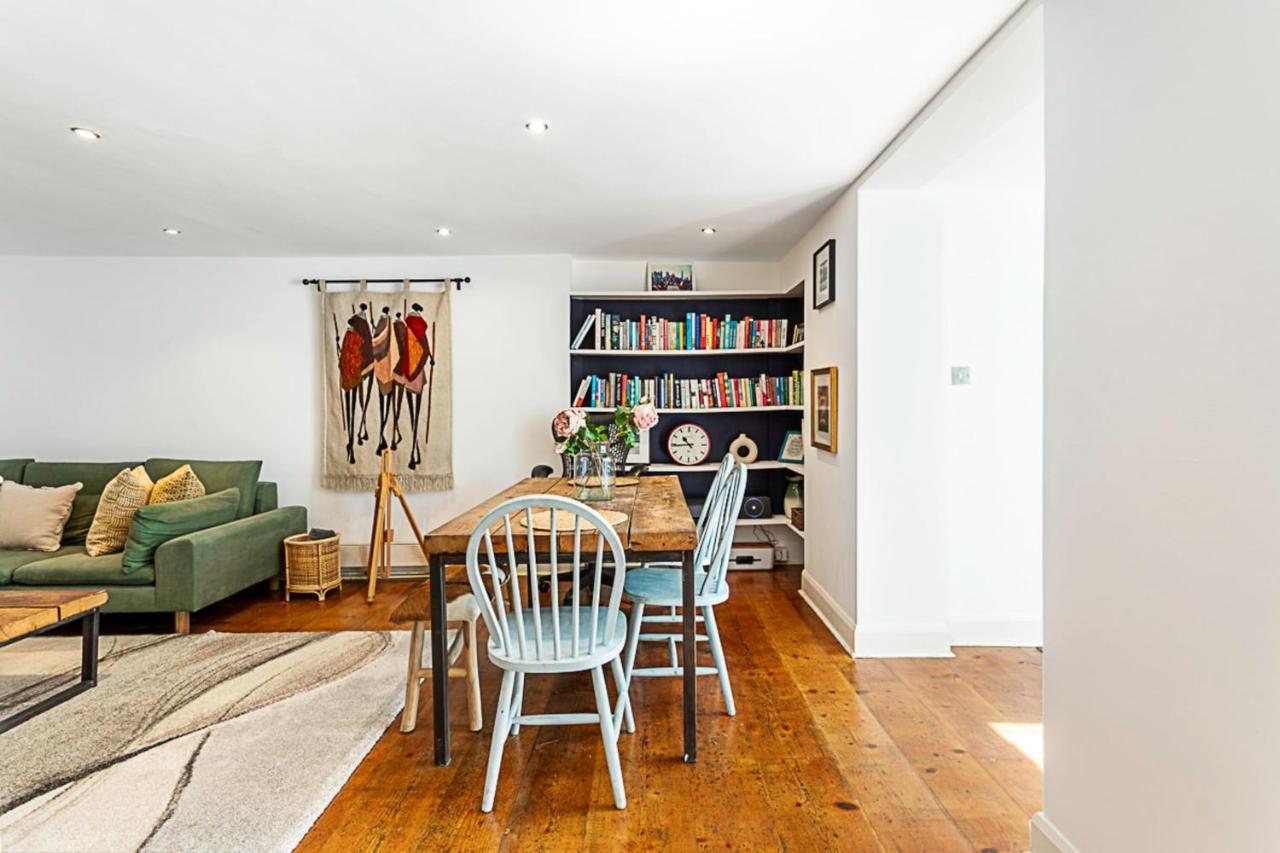 Style Three Bedroom House Appartement Londen