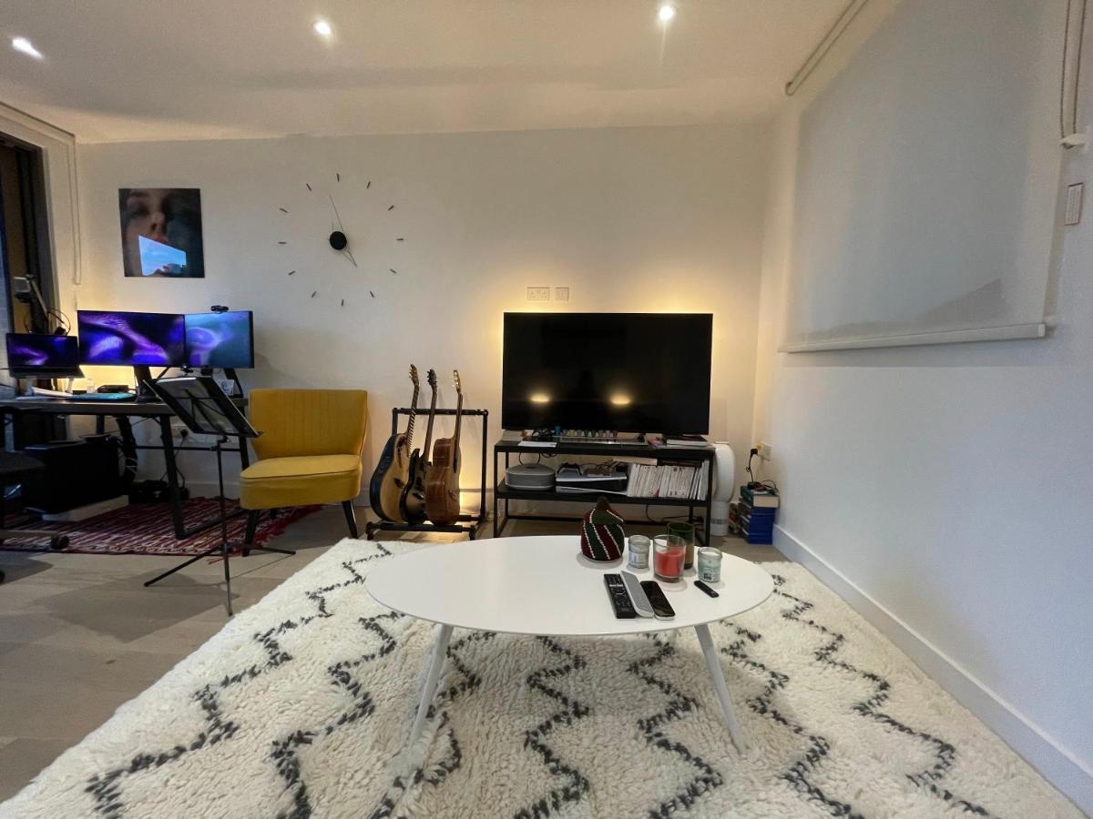 High Standing Flat Spitalfields/liverpool St * Londen