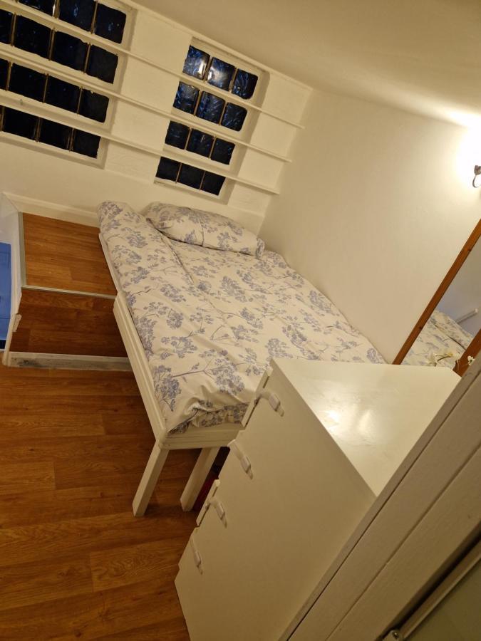 Armhurst Chalet Londen