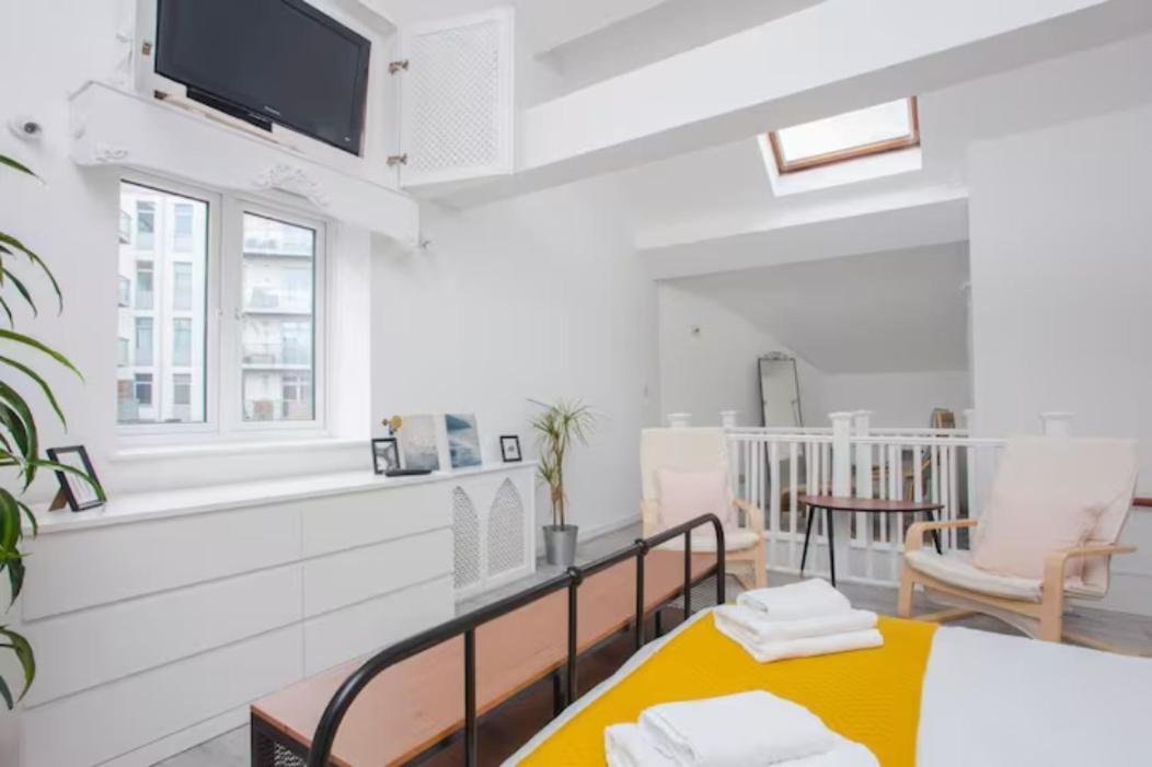 Appartamento Modern & Spacious 2bd In Limehouse Londra