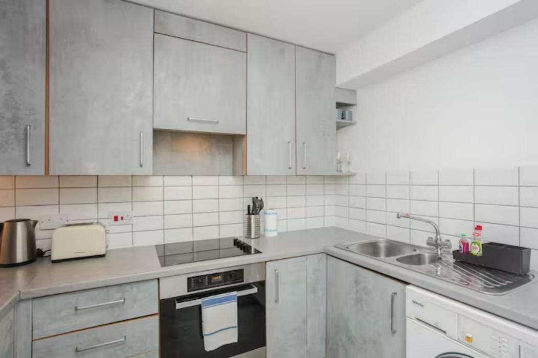 Modern & Spacious 2bd In Limehouse Appartamento *